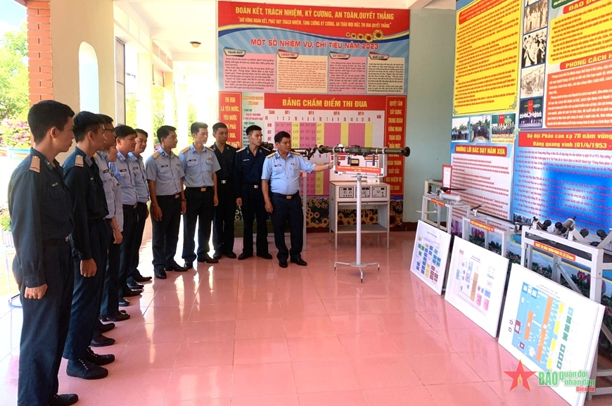 Thực hiện tốt các nội dung dân chủ ở đơn vị 